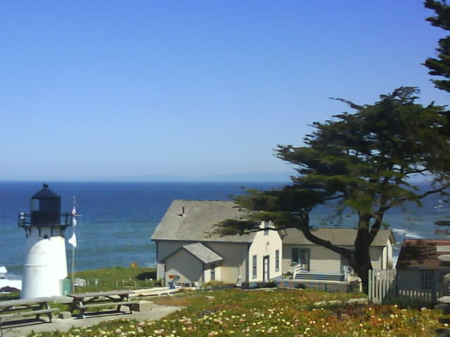 202 Montara Lighthouse 29th May 2010.jpg